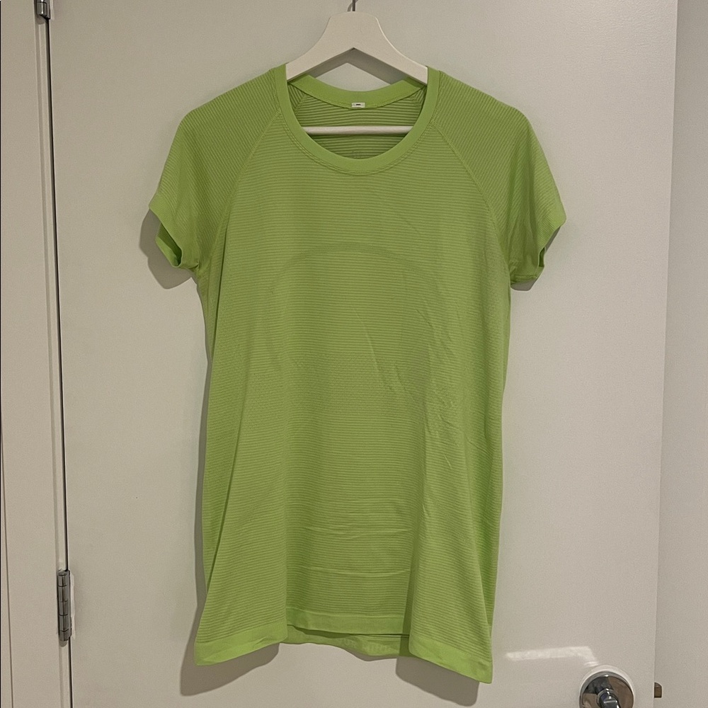 Swiftly Tech Short-Sleeve Shirt